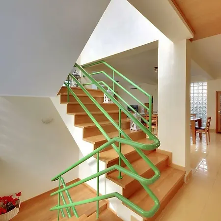 Villa Marina -bbq, Pool & Garden- By Seareen Albufeira