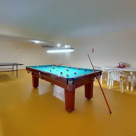 Вилла Marina -bbq, Pool & Garden- By Seareen *
